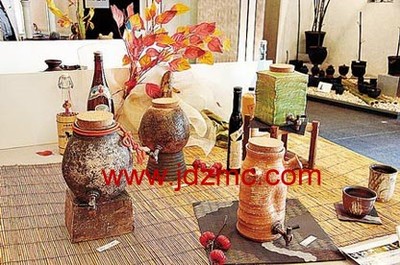 重塑藝術與商業的契合點 美國當代陶瓷藝術品市場的文化品牌發展之藝
